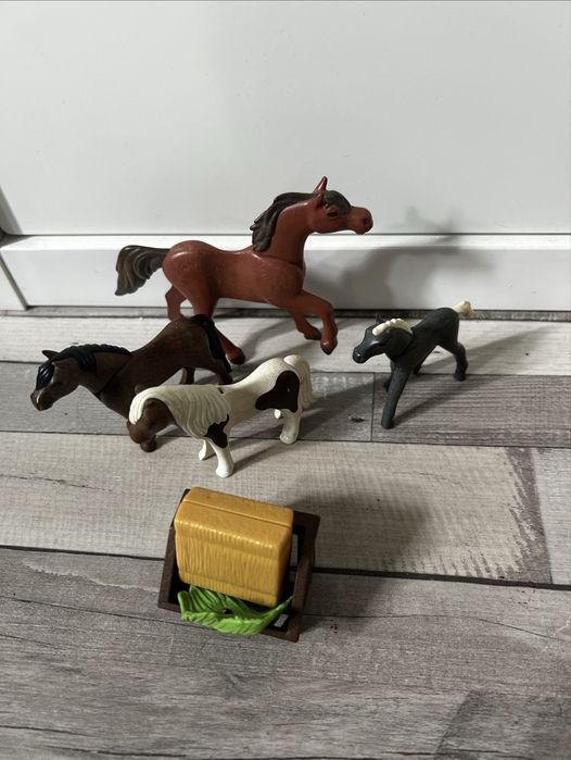 Play mobil konie