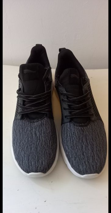 Novo sapatos , marca crivit