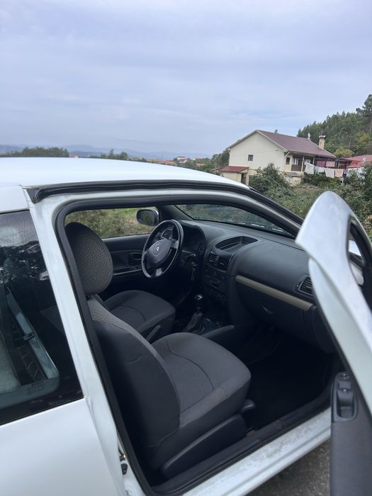 Renault clio  1.5 dci