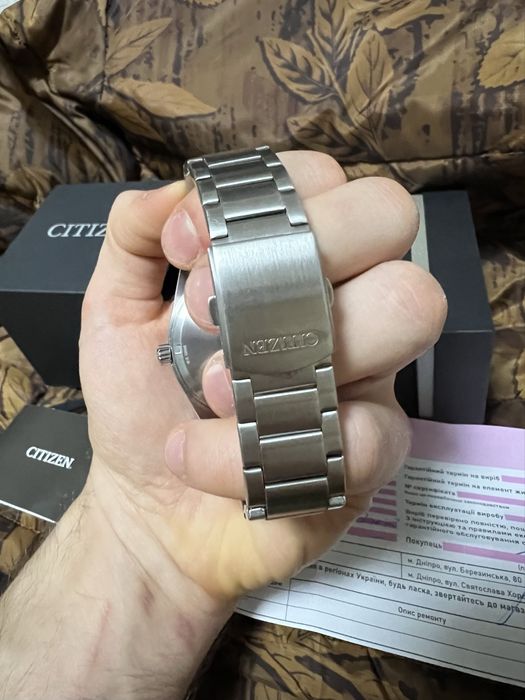 Годинник CITIZEN AW1761-89L