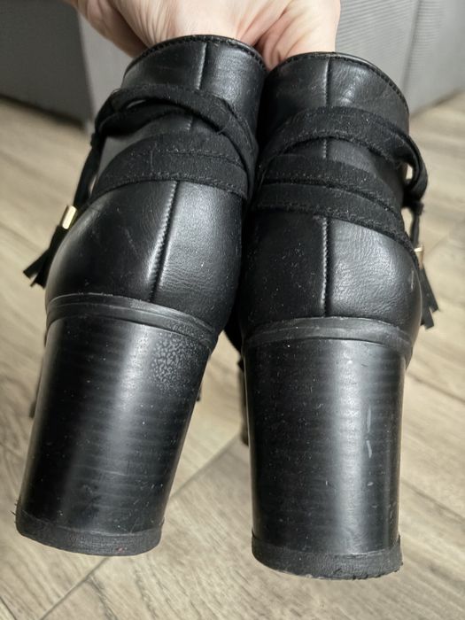 Botki na obcasie eleganckie  roz. 42