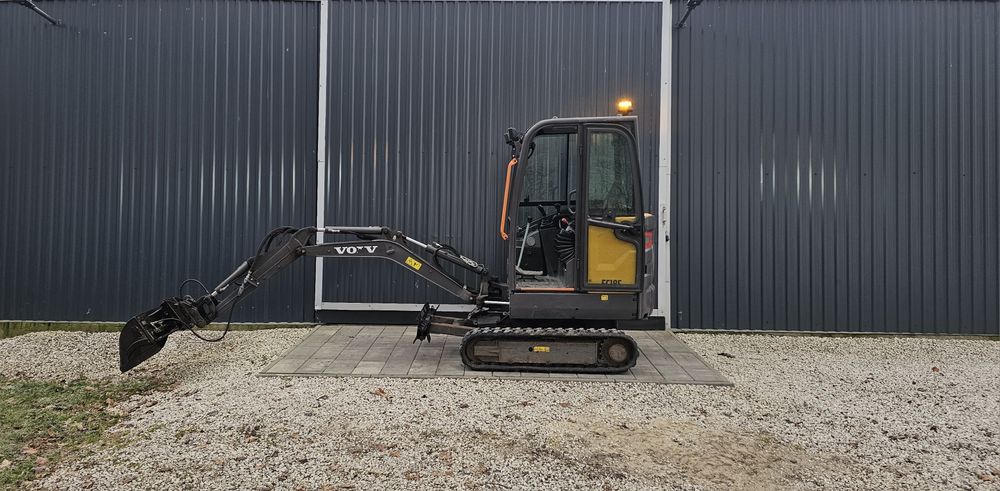 miniładowarka miniładowarka  volvo ładowarka  mini koparka  wacker