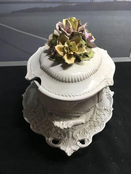 Terrina com prato437320306646077442