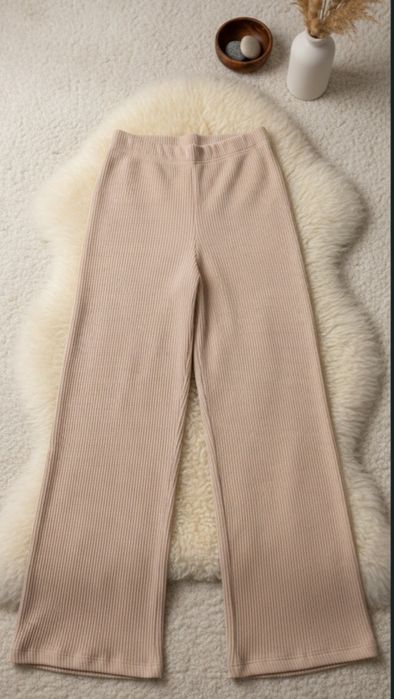Бежеві штани wide-leg