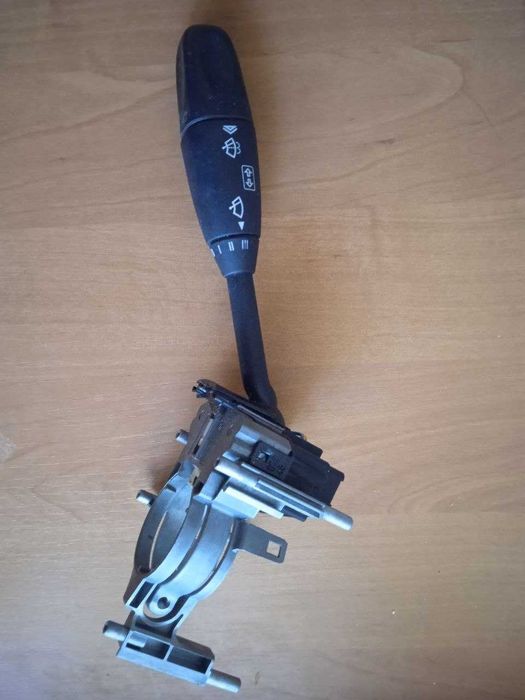 Переключатель поворотников MercedesBenz W211 левый