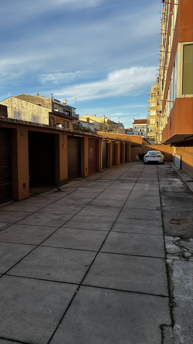 GARAGEM - praça joão XXlll-Póvoa de Varzim