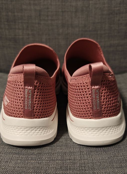 Женские слипоны Skechers