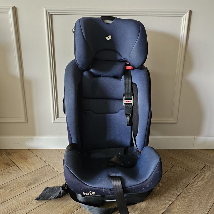 Fotelik samochodowy Joie 9–36 kg ISOFIX