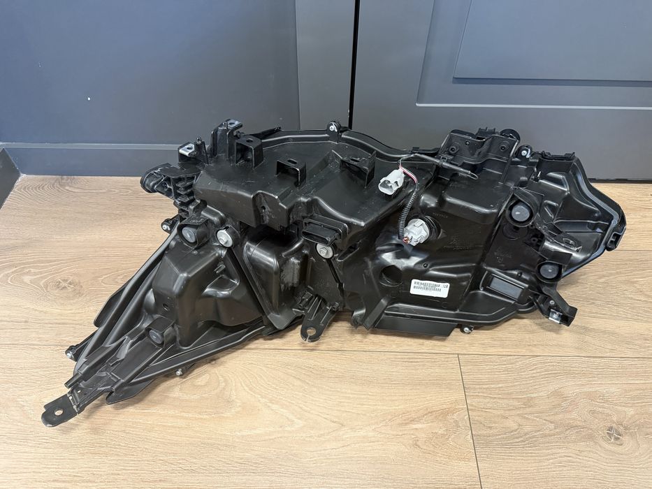 Оригінал. Фара права Toyota RAV4 USA 2026 Right LED 2026 2027