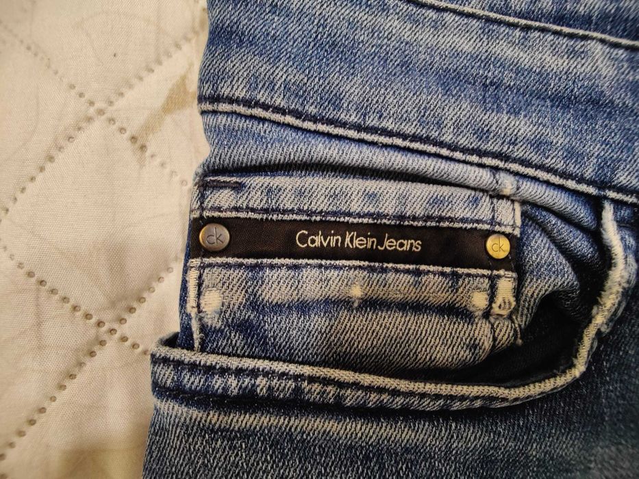 Calças Calvin Klein tam. 32 em excelente estado