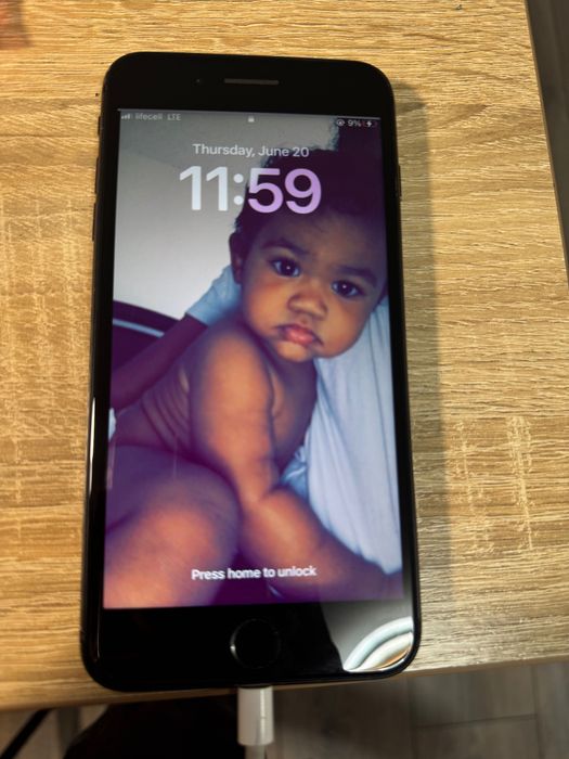 iPhone 8+ Plus Айфон 8 плюс 64gb