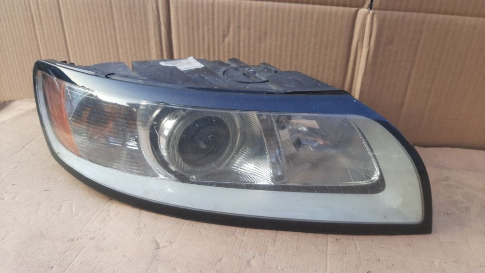 Volvo v50 Lift Lampa prawa lub lewa oryginał