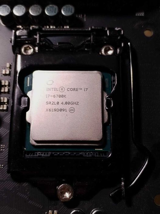 Asus Rog maximus 8 hero [intel i7-6700k]