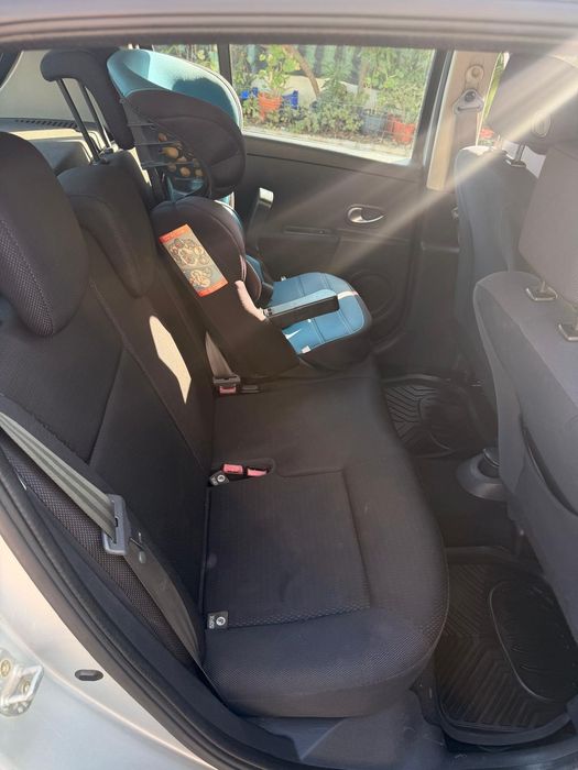 Vende -clio  2300 negociável