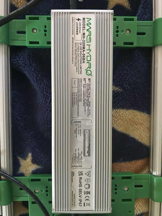 ZAREZERWOWANE Lampa Mars Hydro FC-E3000