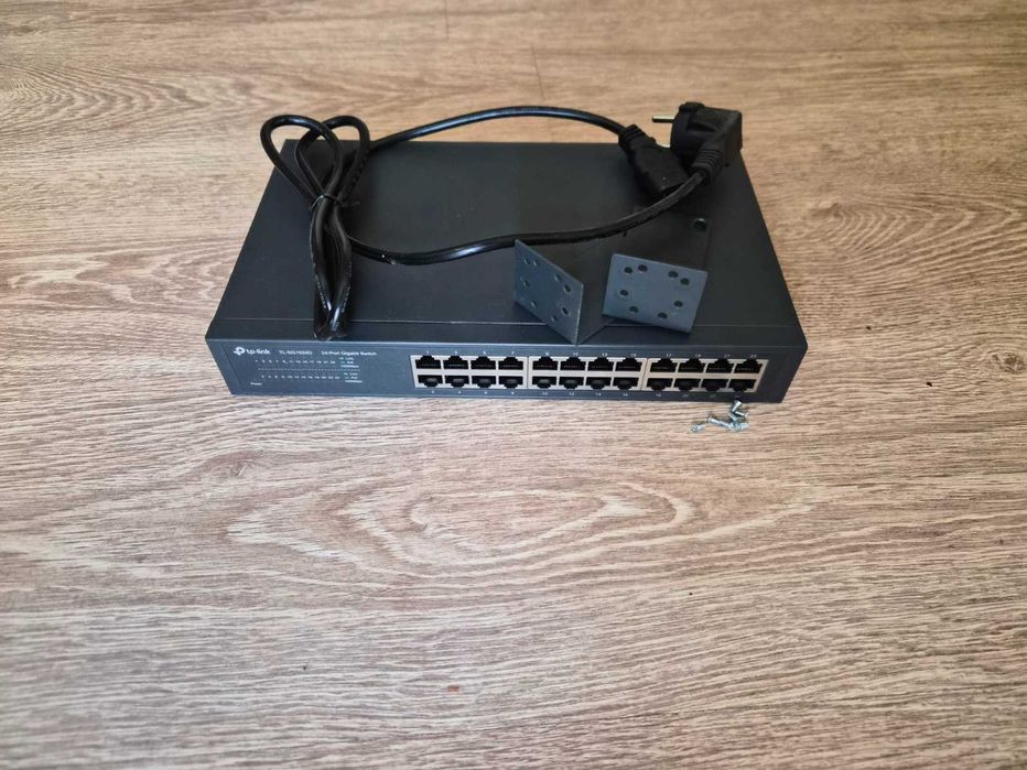 Комутатор TP-Link TL-SG1024D 24 порти гігабіт + кабель і кріплення