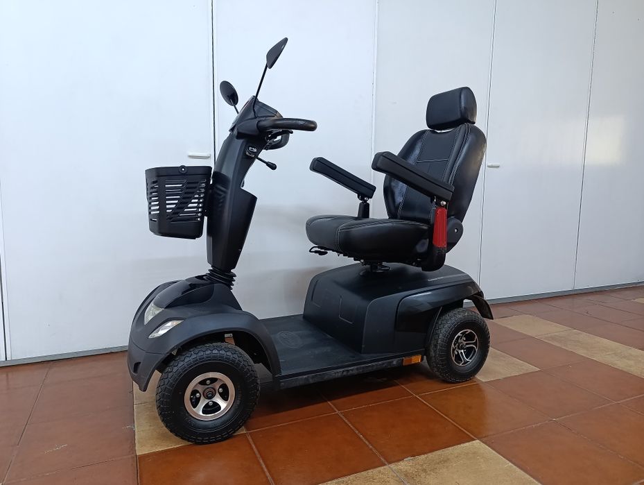 Scooter elétrica Invacare Comet Alpine