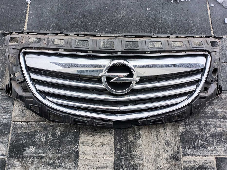 Grill chromowany - insignia I