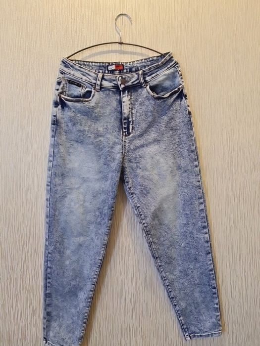 Джинси жіночі мом