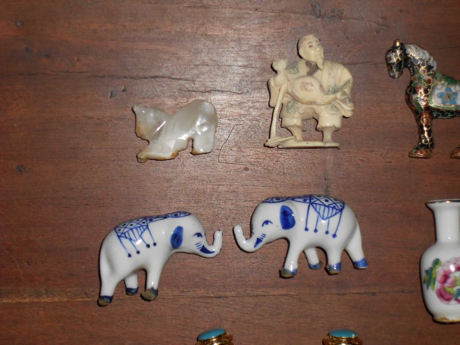 Miniaturas coleccionaveis diversas loiça latão e outros