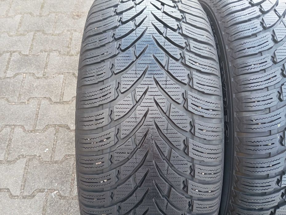2szt zimówki nokian WR SUV-4,  235/50/19 99V