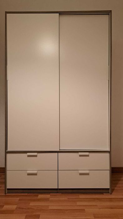 Roupeiro IKEA - Óptimo estado