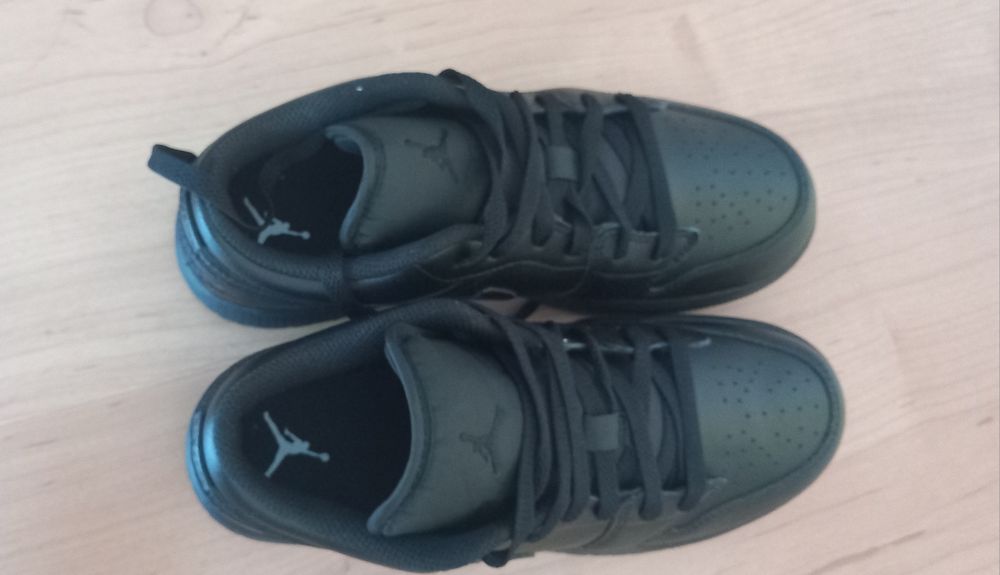 Ténis Nike Jordan Low All Black (NOVO)