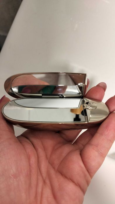 Batom Guerlain com espelho