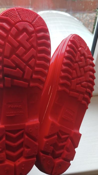 Резиновие сапожки на девочку