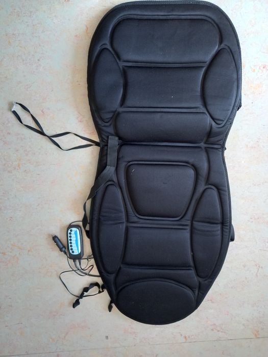 B131 Samochodowa mata masująca z funkcją grzania