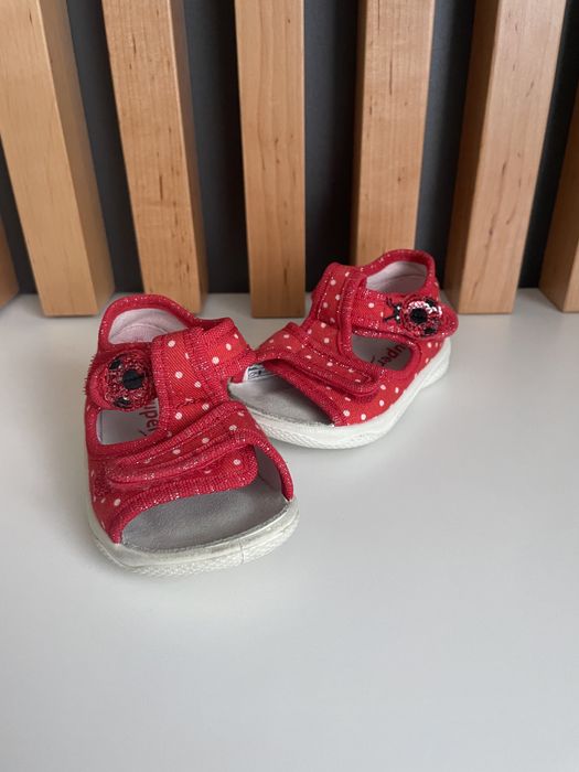 Sprzedam kapcie Superfit