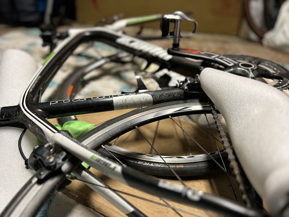 Vipera Race 9 Karbon. Ultegra i DuraAce - około 7.3kg wagi.