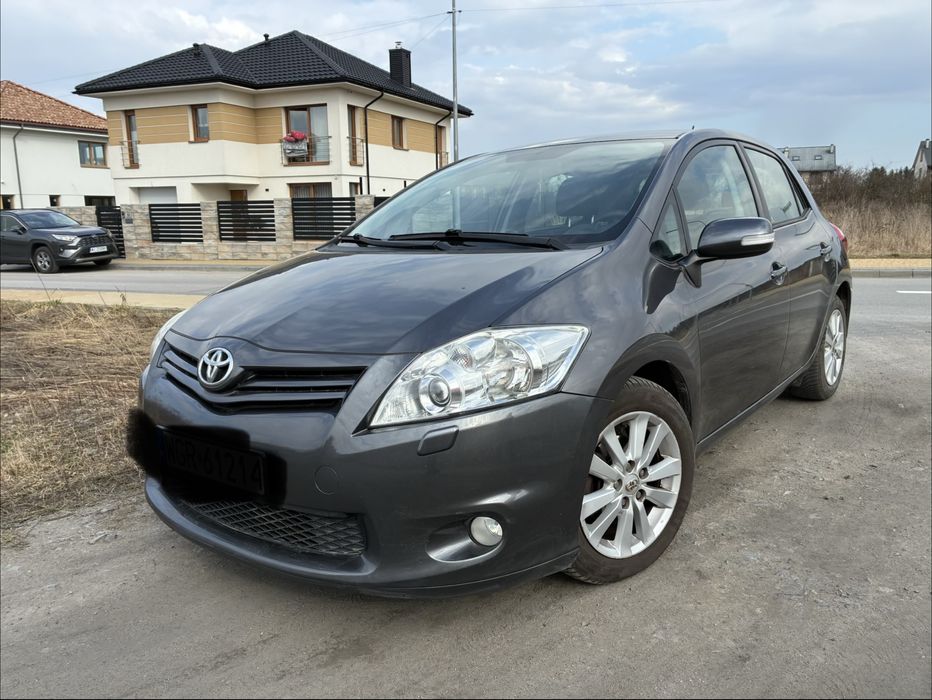 Sprzedam Toyote Auris