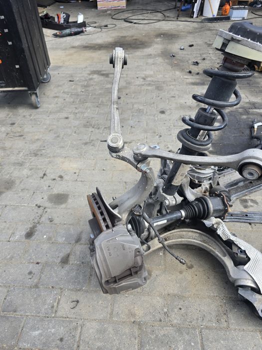 Tarcze zaciski swap 4 tłoki audi a4 b9 a5 5f 8w komplet