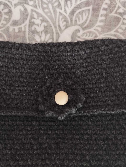 Mala em crochê nova