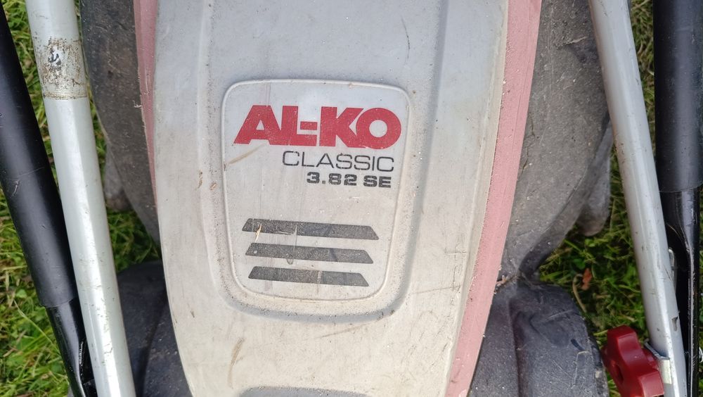 Продам корпус без моторуі ножа  до газонокосарки alko 3.82