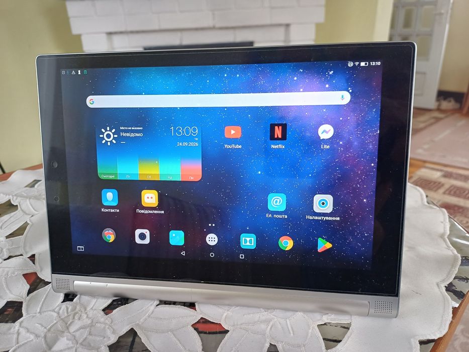 Продам планшет Lenovo Yoga tablet 2 1050l