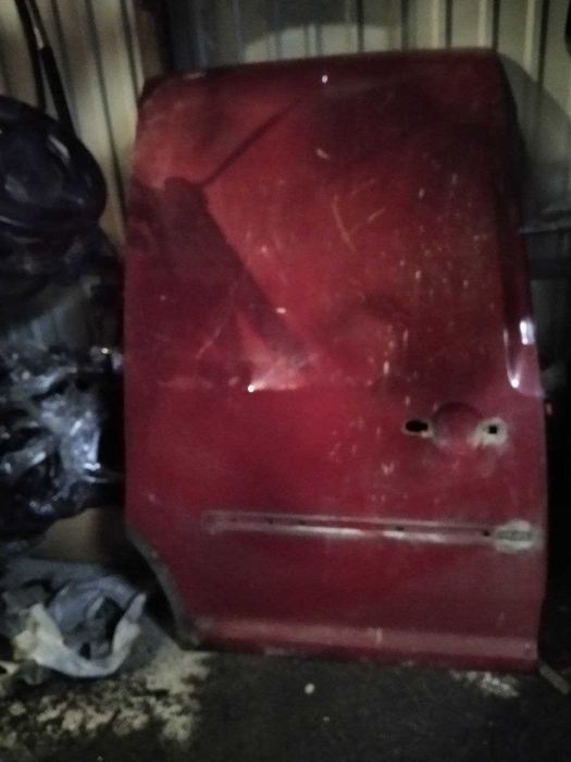 Двери VW Caddy 3 Двери Фольксваген кадди сдвижная левая правая  Запчас