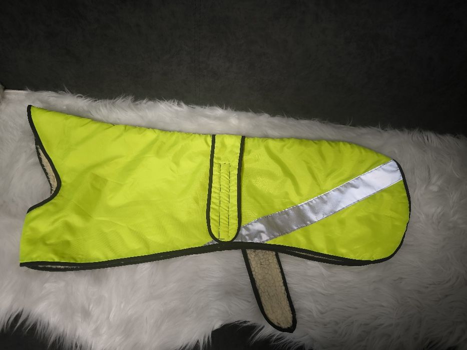 Водонепроникна накидка- попона Hi Viz з утепленою підкладкою для великих порід собак.