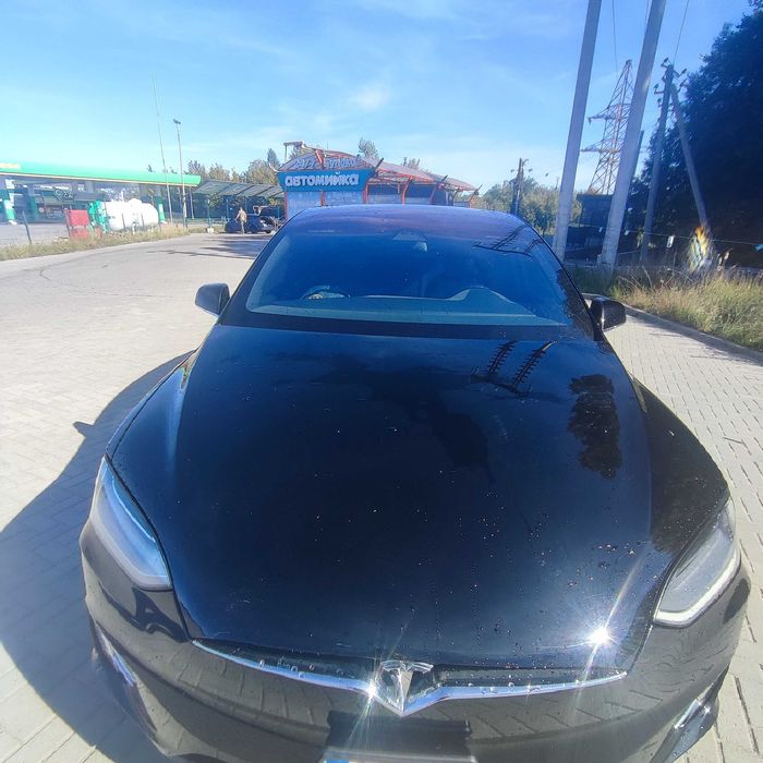 Tesla мобіл Х 90D 2017P