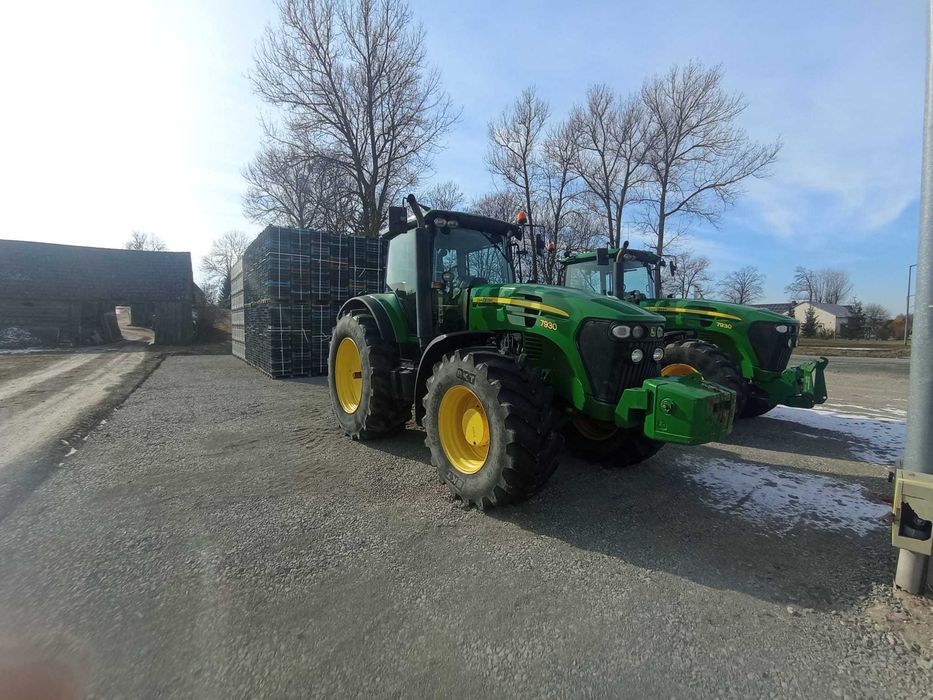 Ciągnik rolniczy John Deere 7930