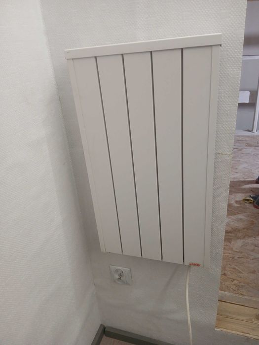 markowy grzejnik kaloryfer kaloryfer JAWO Jawotherm 800W z termoregulatorem