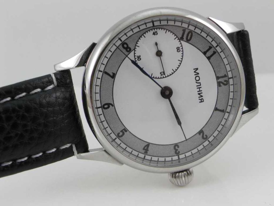 Duży mechaniczny zegarek Molnia . Mołnia pasówka 1948 rok ZSRR - CCCP