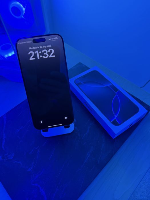 Iphone 16 pro max czarny