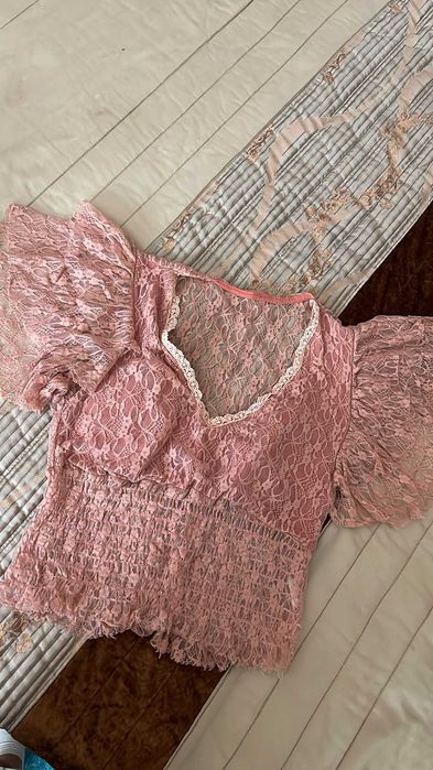 Lote de tops/blusas femininas (XS/S/TU)