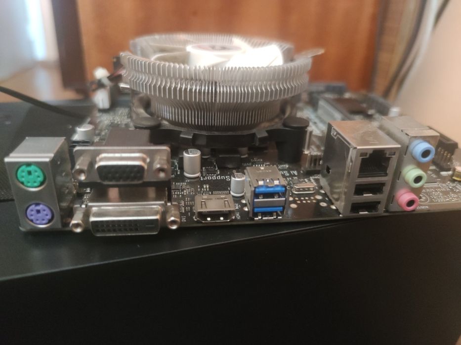 Продам сборку. Мать,проц,оперативка