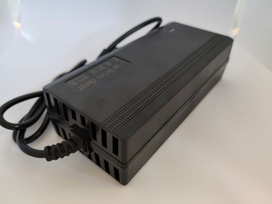 Ładowarka gazelle innergy 48V