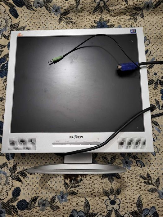 Електро офісна техніка (монітори,клавіатури, факси, телефони і т. д.)