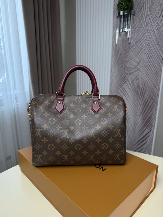 Сумка Louis Vuitton Speedy 30 Monogram Canvas Handbag