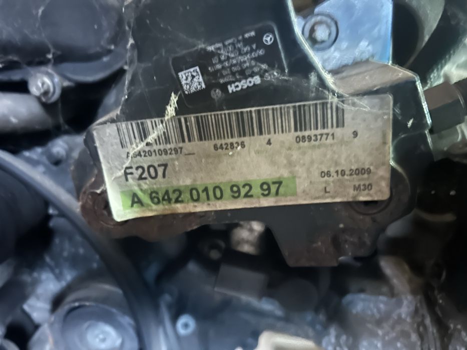 Silnik Mercedes kompletny 350cdi w207 w212 w204 om642836 Uszkodzony